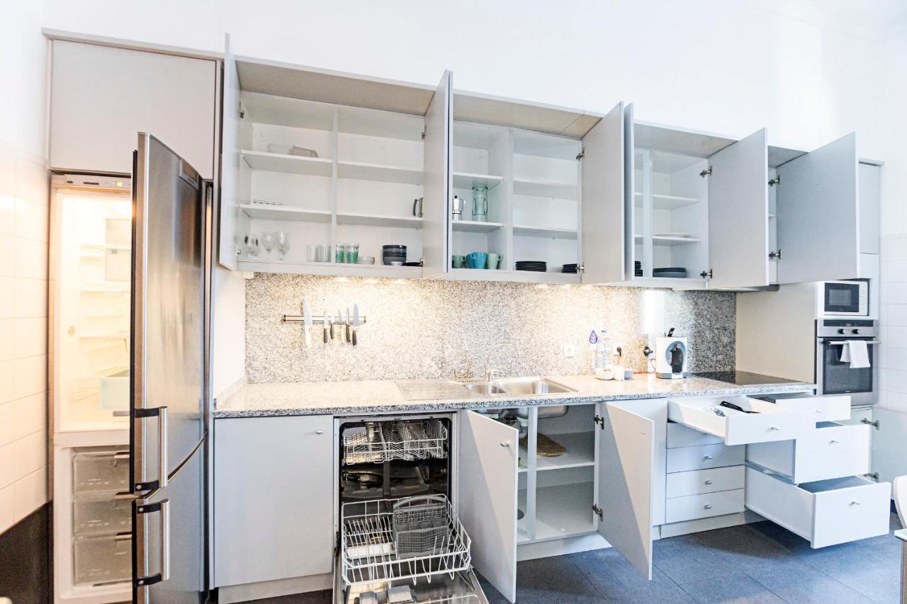 Lovelystay - Aurora Heights Apartment Порто Екстериор снимка